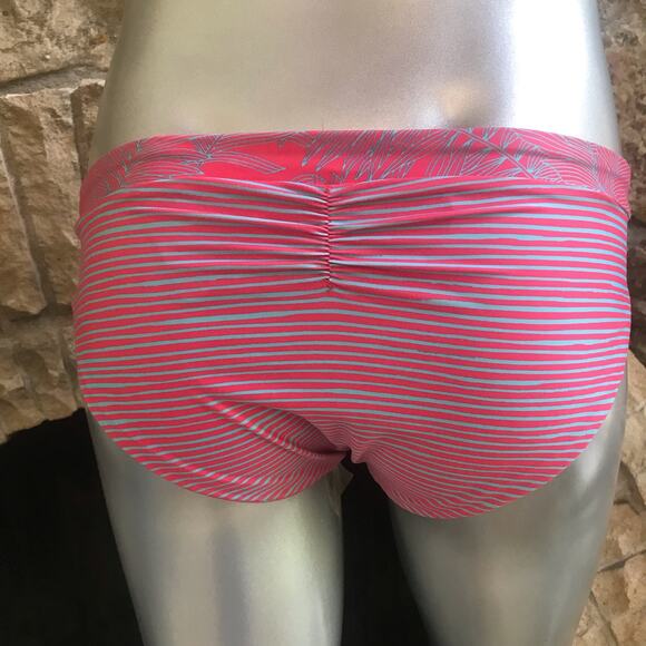 NEW Prana Innit Pink Printed Reversible Swimsuit Bikini Bottom Women’s Size S - Picture 1 of 7